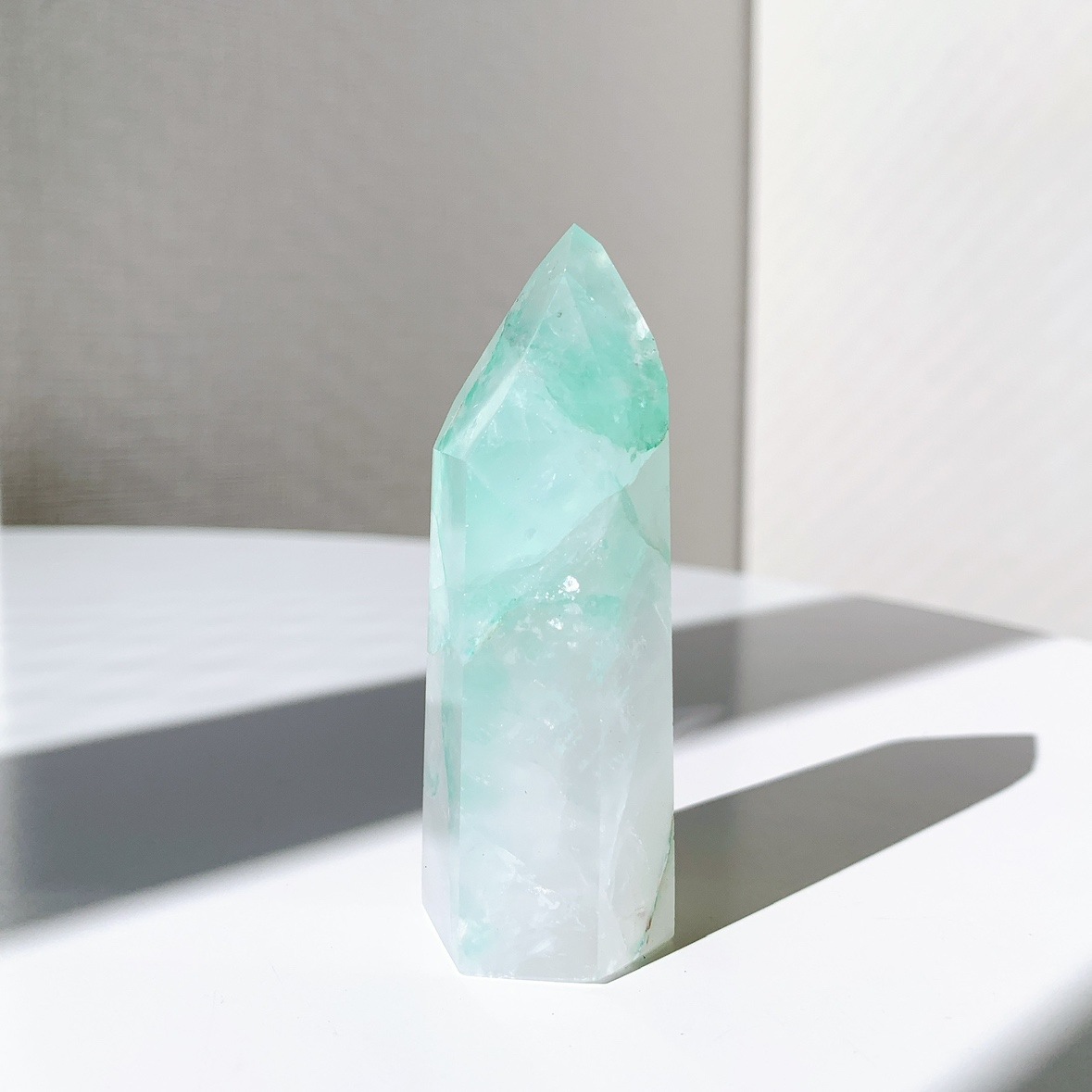 マラカイトインクォーツ ポイント | ポイント | Crystals by Purely