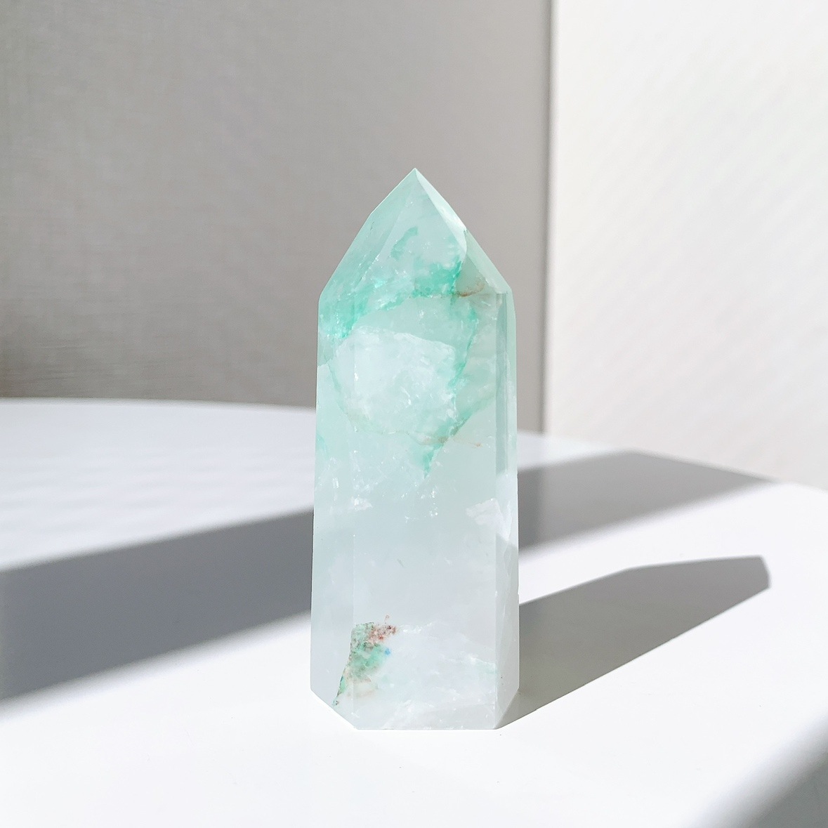 マラカイトインクォーツ ポイント | ポイント | Crystals by Purely