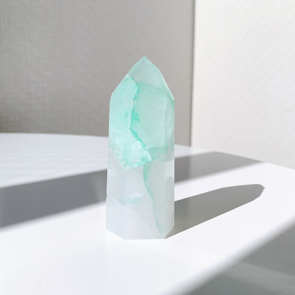 マラカイトインクォーツ ポイント | ポイント | Crystals by Purely