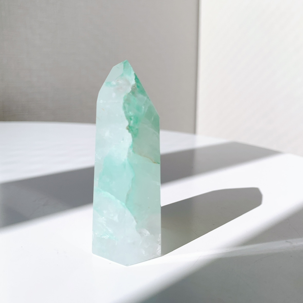 マラカイトインクォーツ ポイント | ポイント | Crystals by Purely