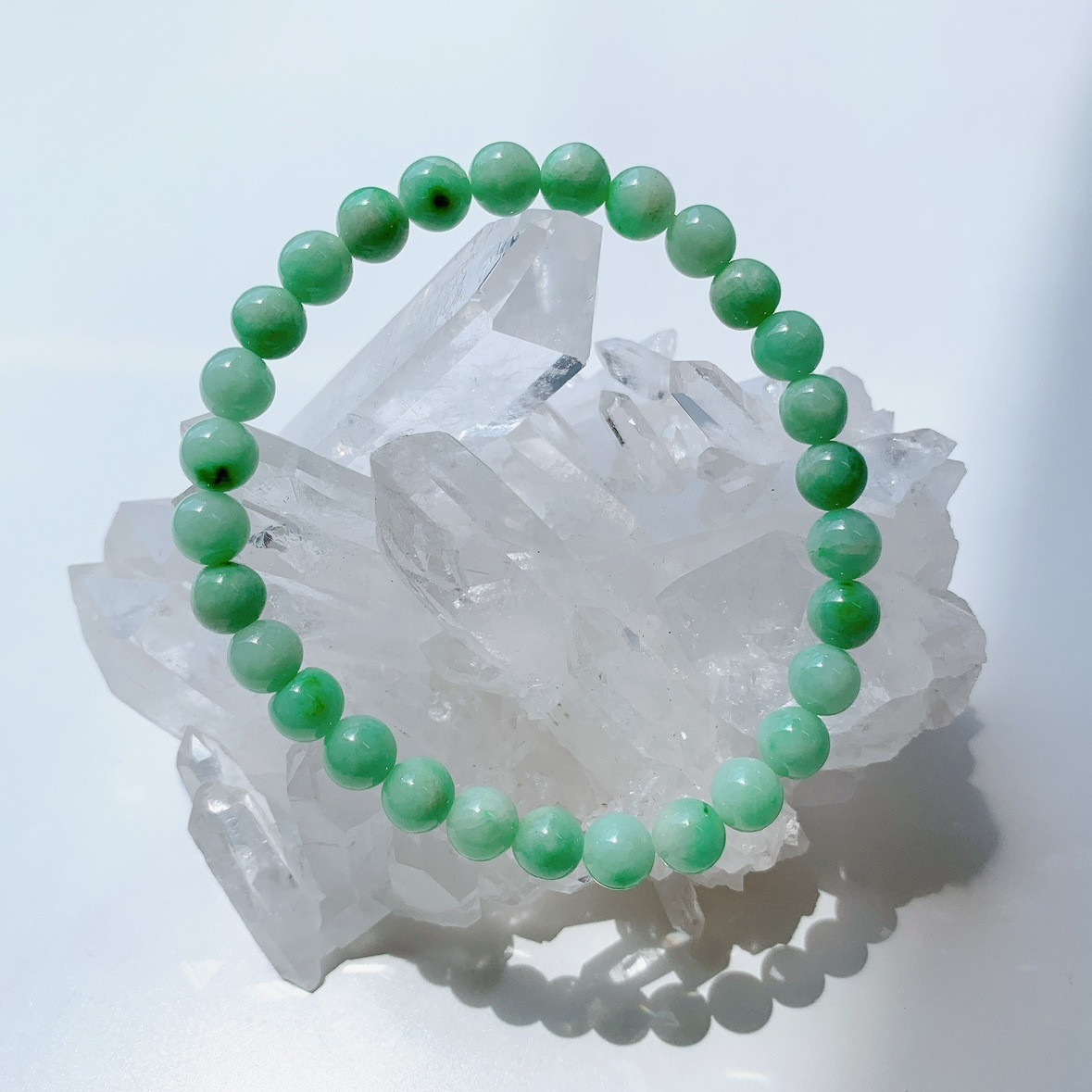 翡翠（ジェイダイト） ブレスレット