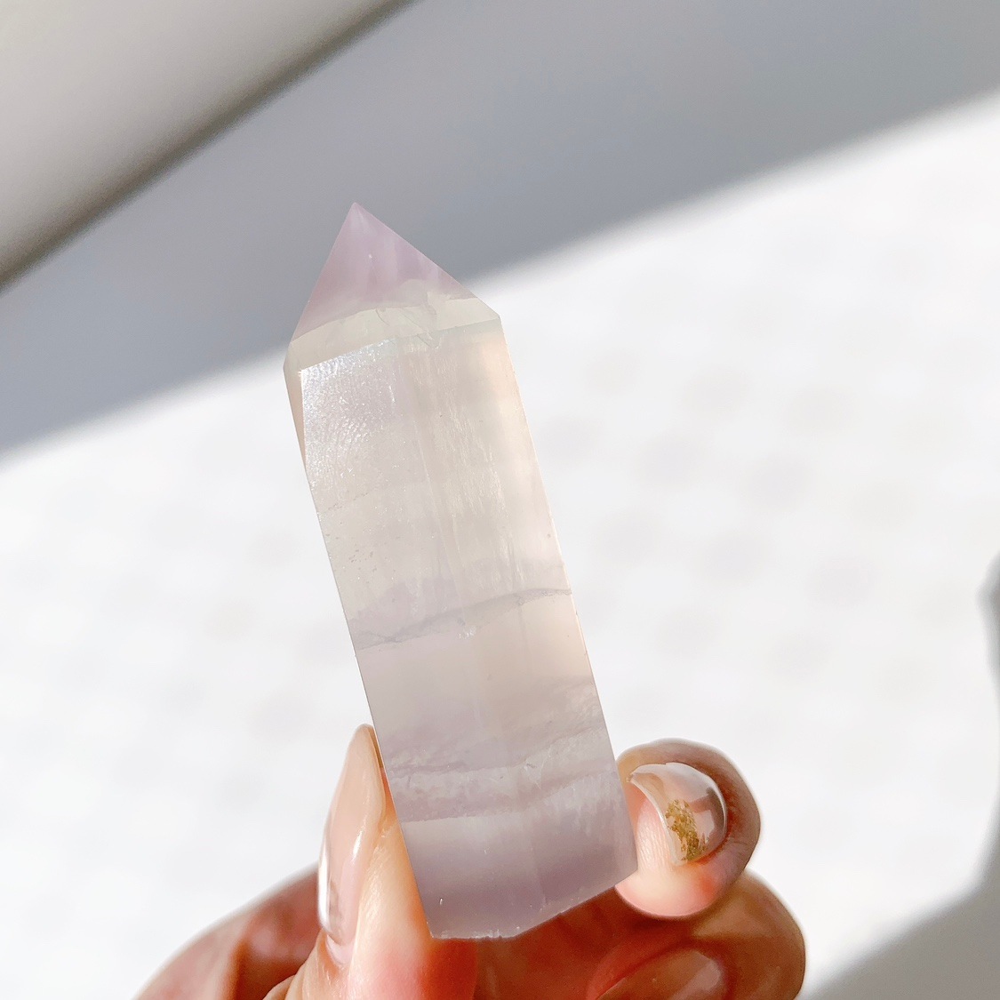 イットリウムフローライト ポイント | ポイント | Crystals by Purely