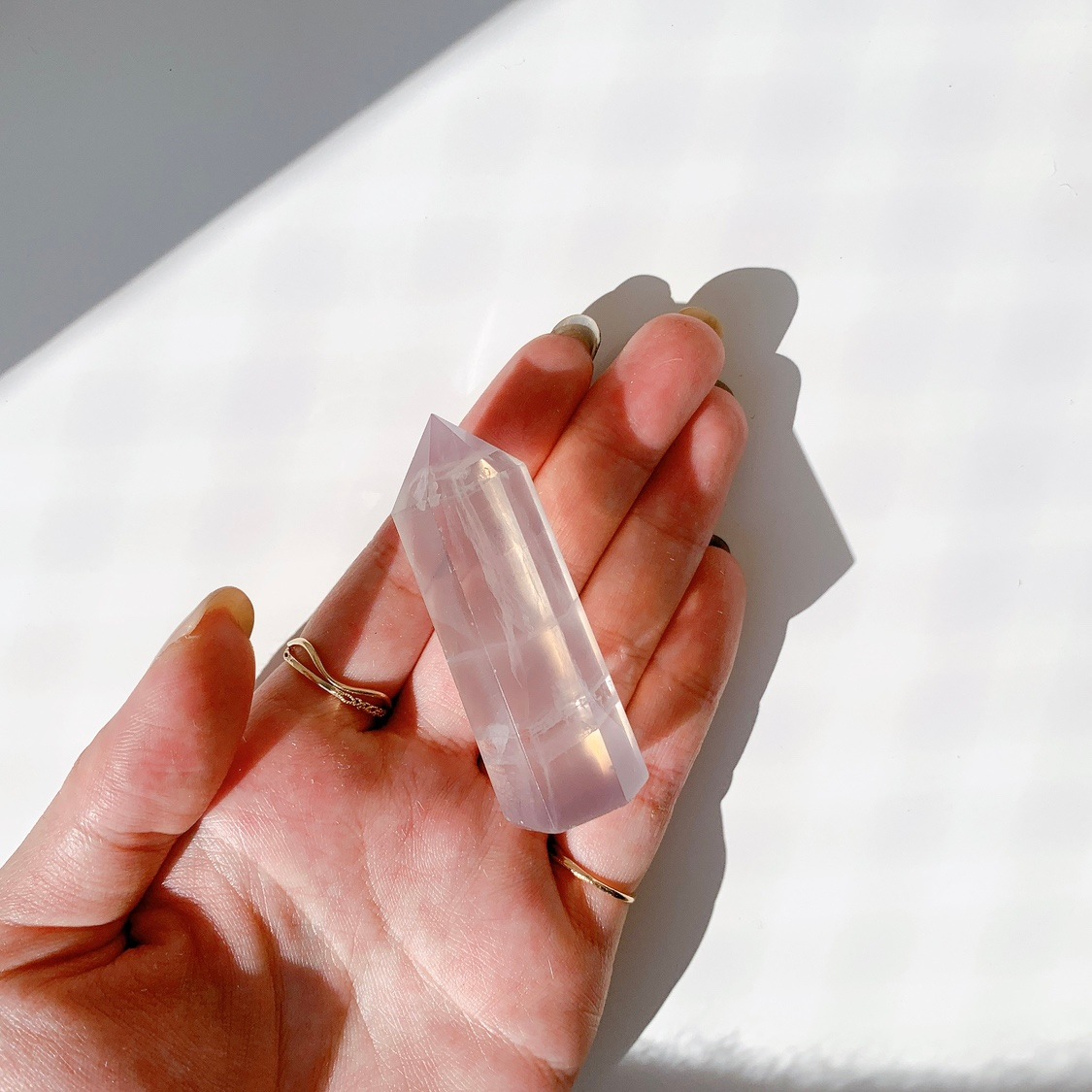 イットリウムフローライト ポイント | ポイント | Crystals by Purely