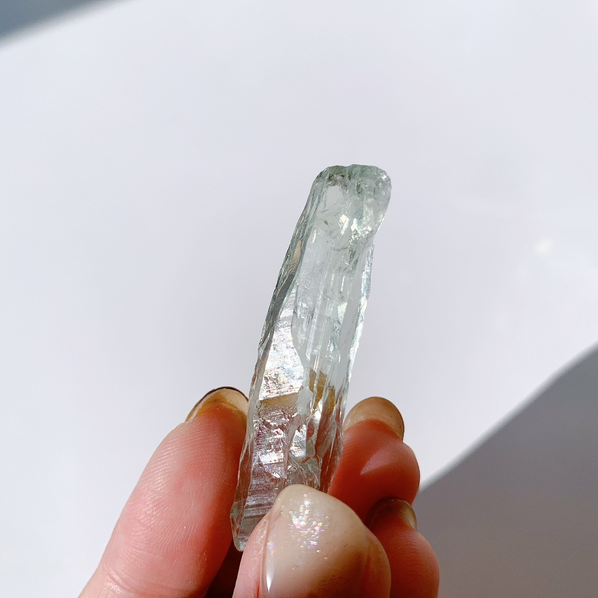 プラシオライト(グリーンアメジスト) 原石