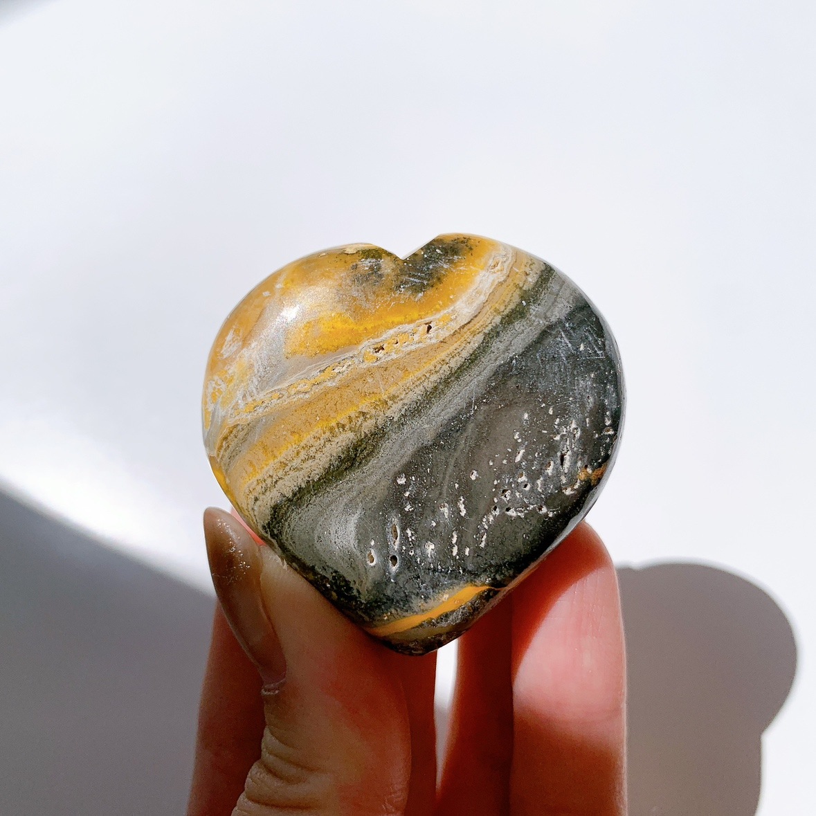 バンブルビージャスパー ハート型