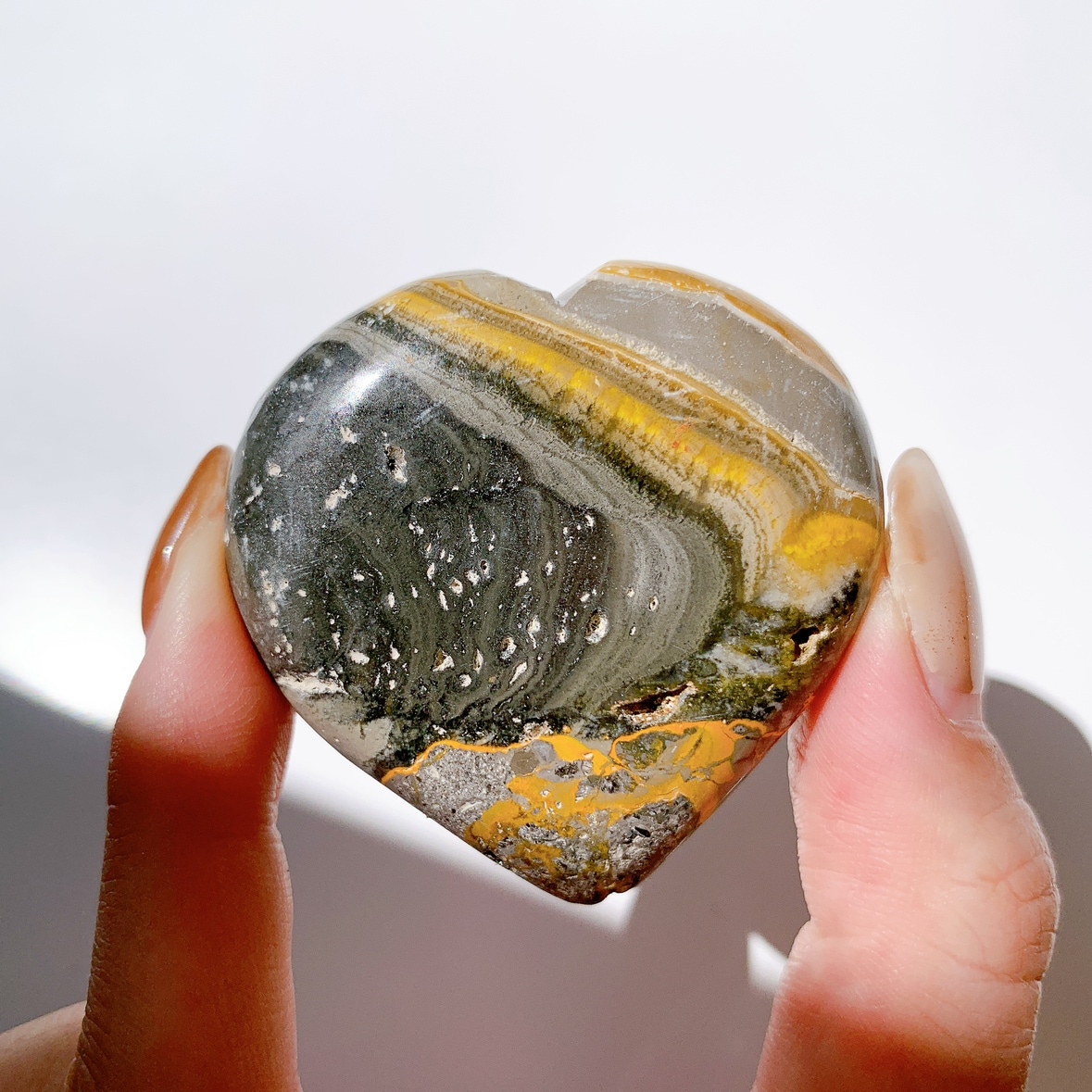 バンブルビージャスパー ハート型