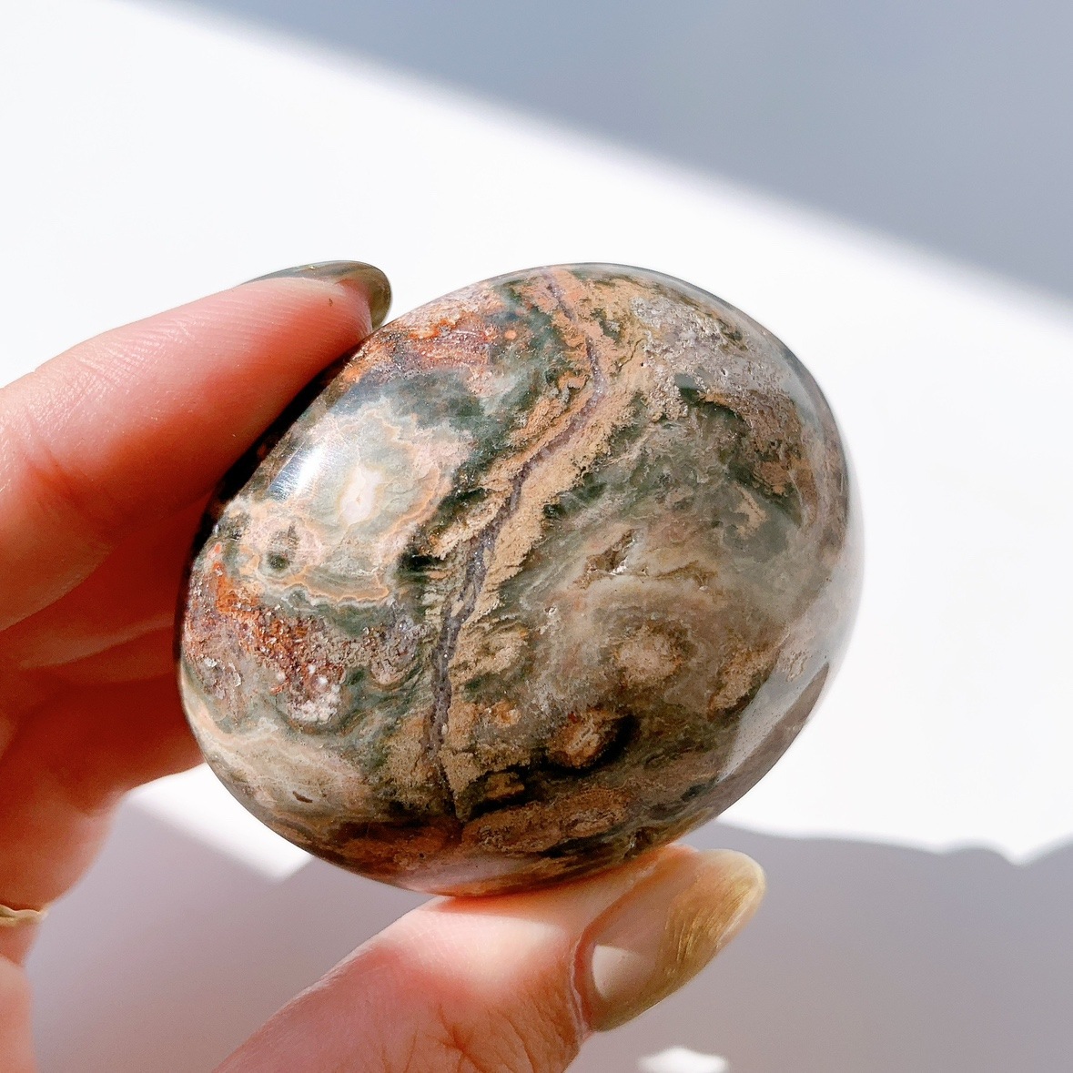 オーシャンジャスパー にぎり石