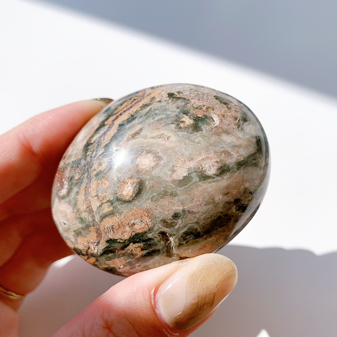 オーシャンジャスパー にぎり石