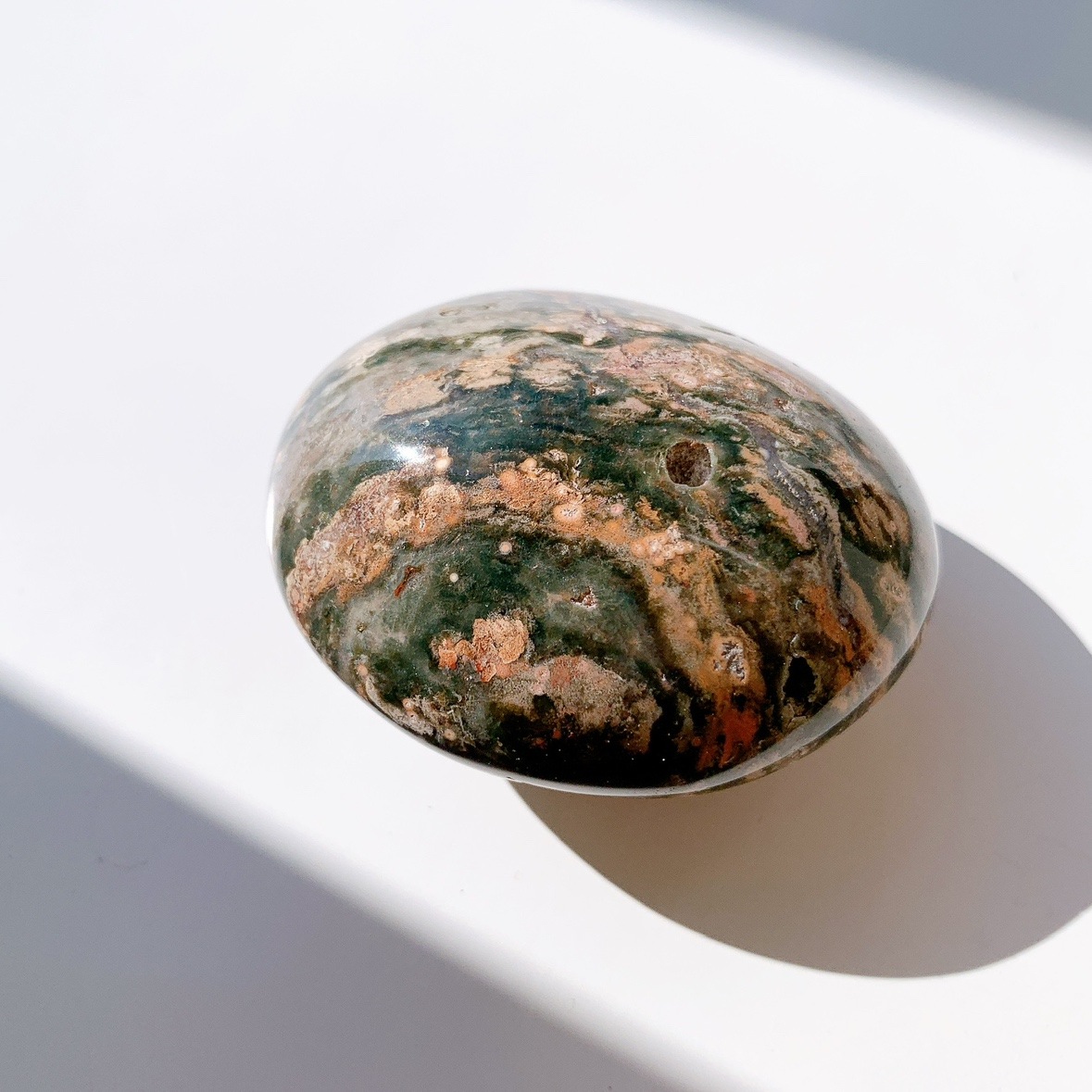 オーシャンジャスパー にぎり石