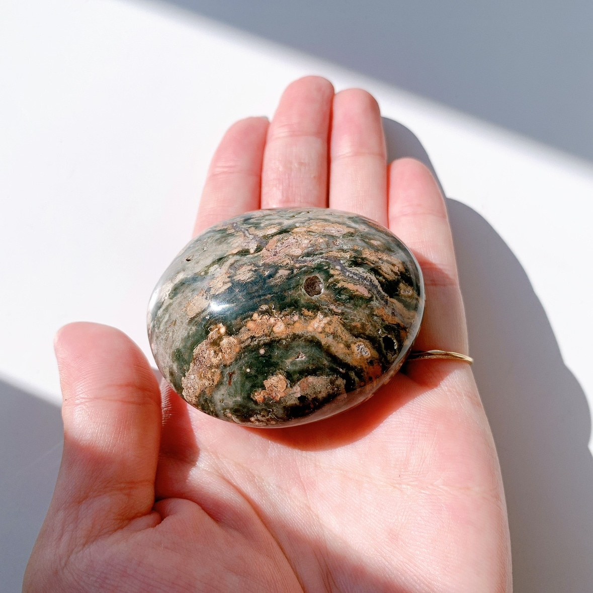 オーシャンジャスパー にぎり石