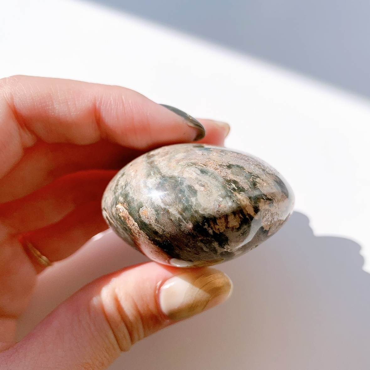 オーシャンジャスパー にぎり石