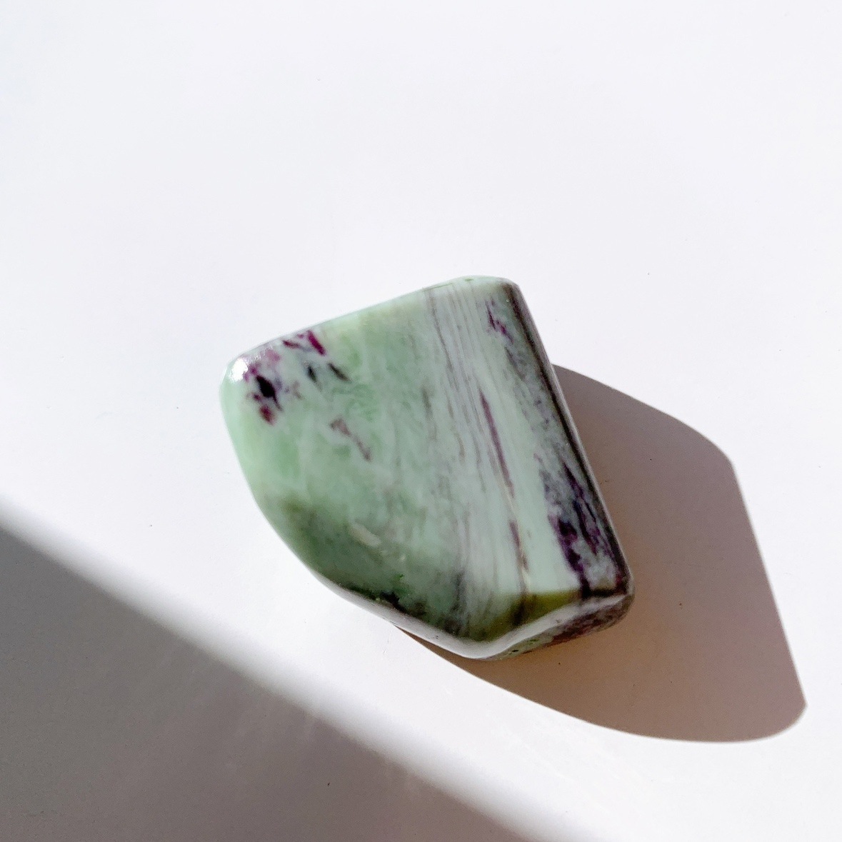 カメレライトインサーペンティン タンブル