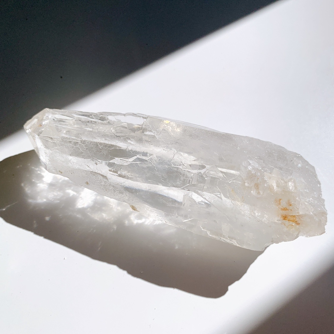 カテドラル水晶　カテドラルクォーツ　原石 カテドラルクォーツの意味・効果・浄化方法、購入｜開運なび