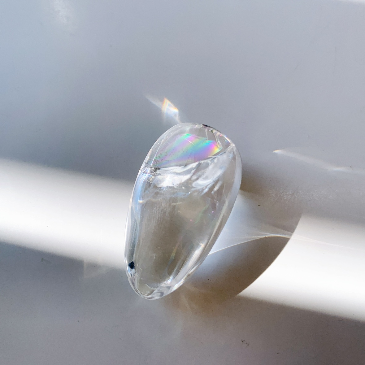 レインボー水晶 タンブル | タンブル | Crystals by Purely
