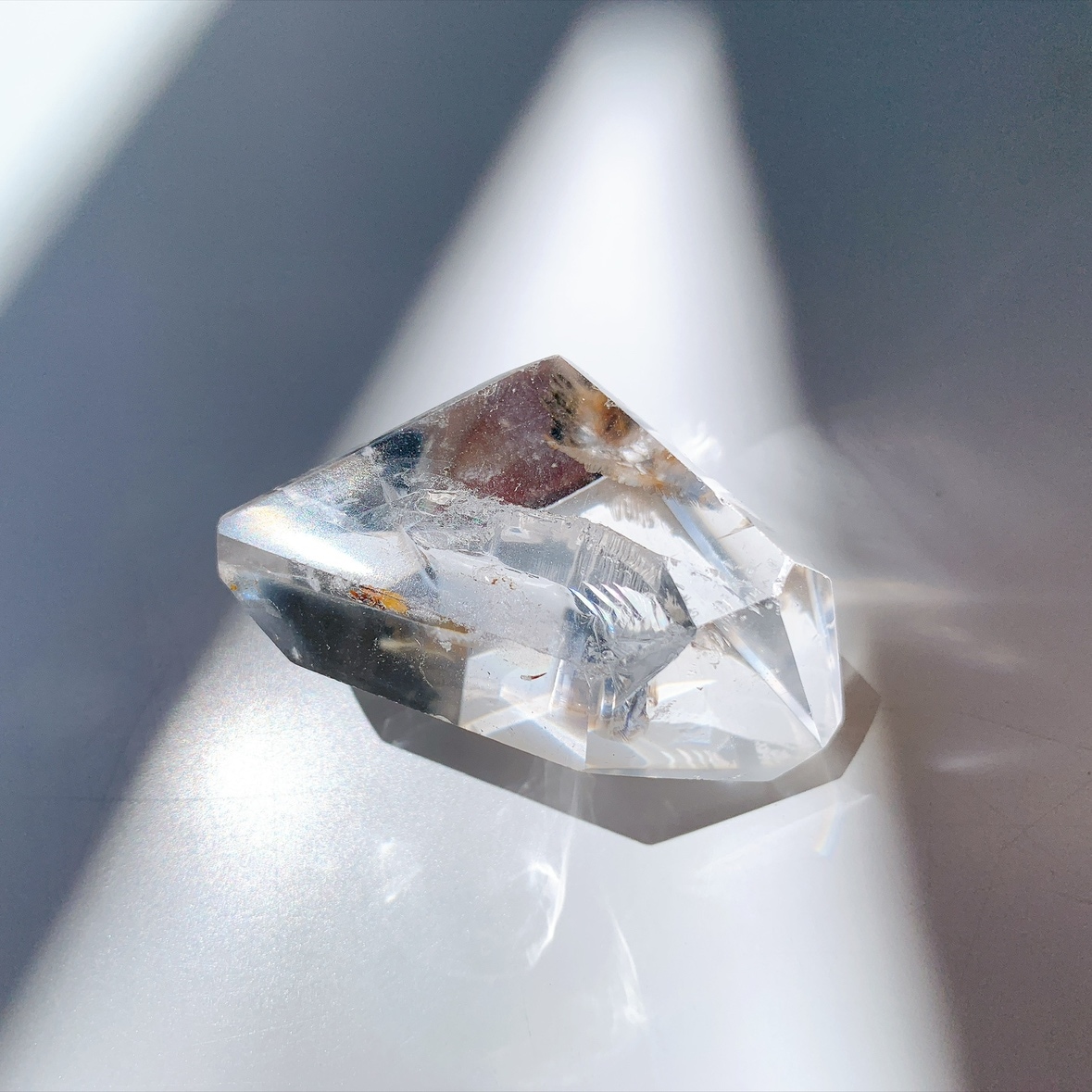 レインボー水晶 ラフカットポリッシュ