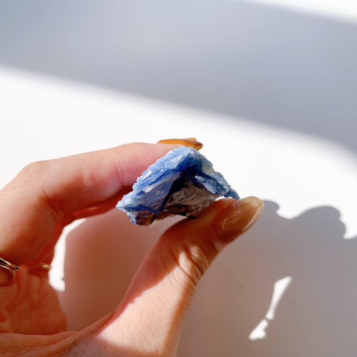 カイヤナイト 原石