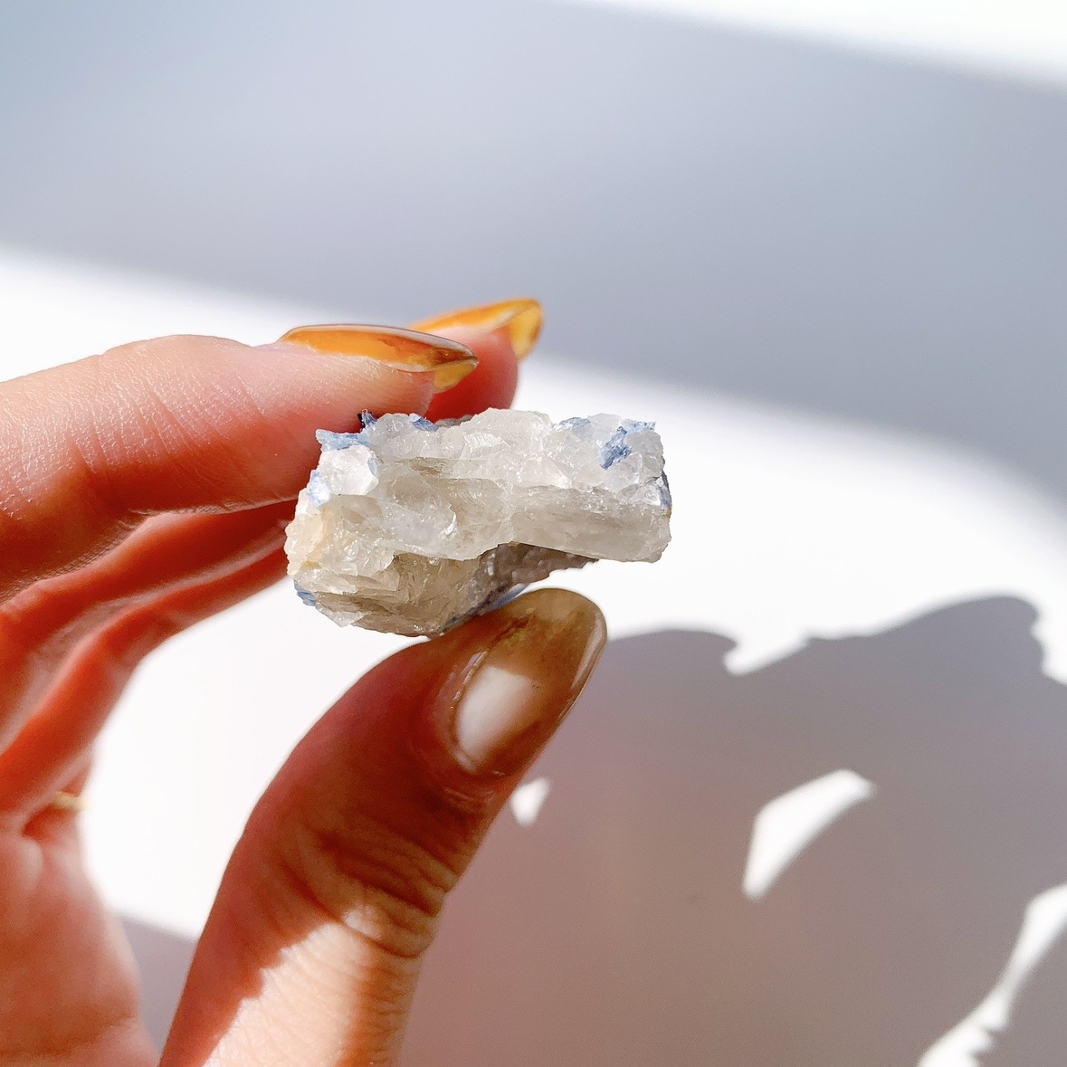 カイヤナイト 原石