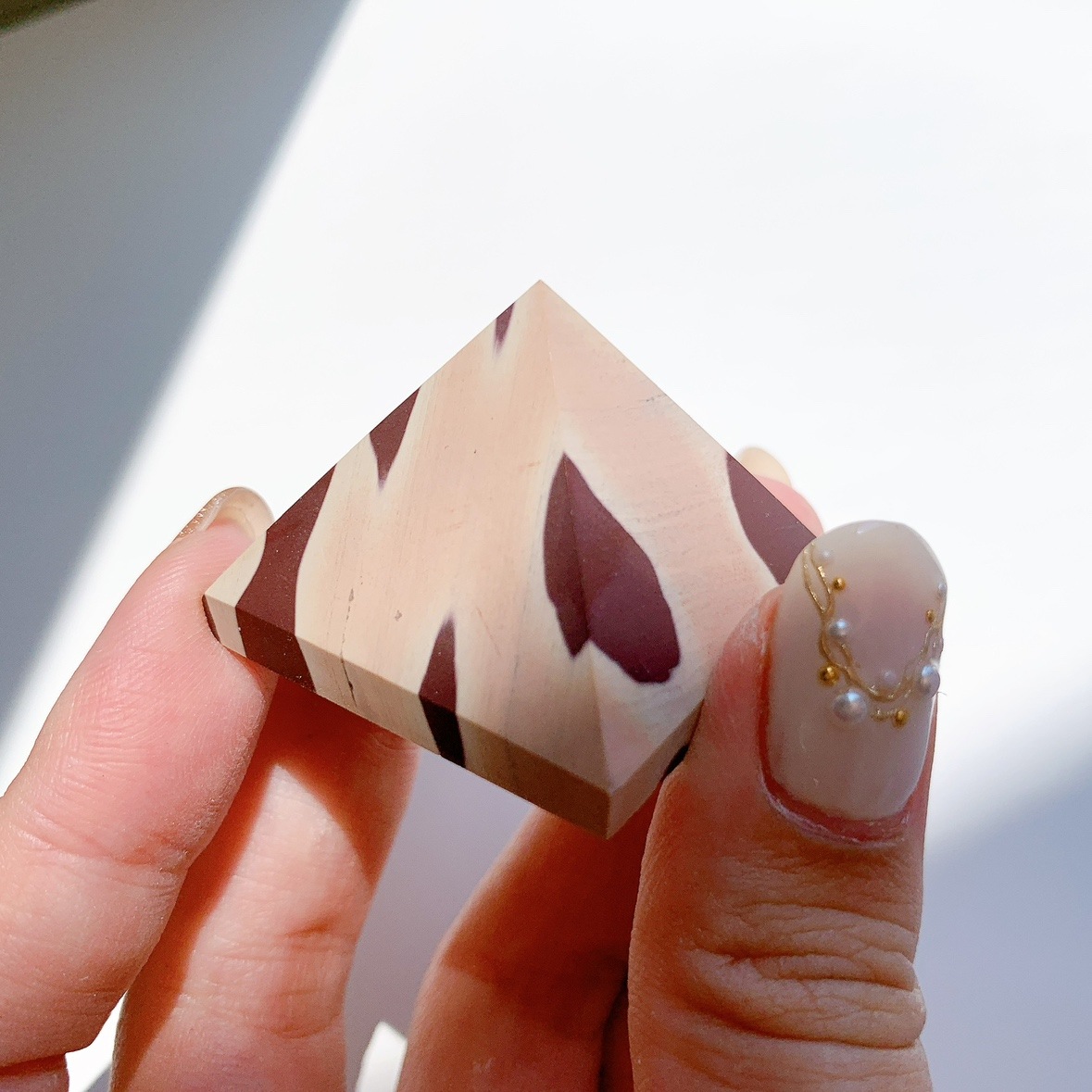 ゼブラストーン ピラミッド型