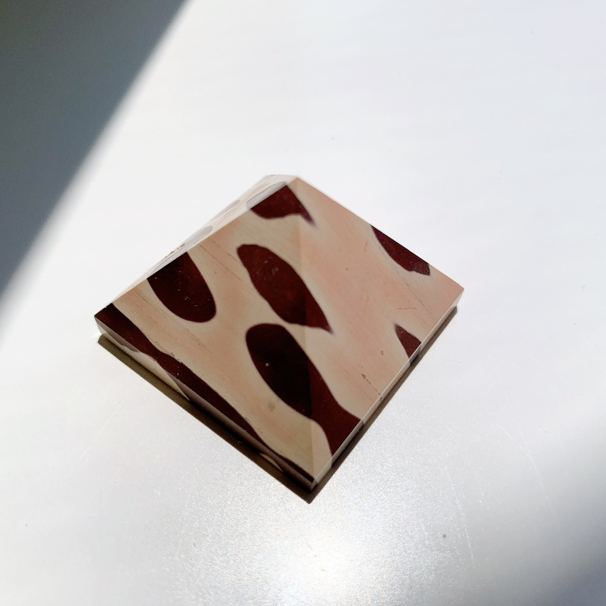 ゼブラストーン ピラミッド型