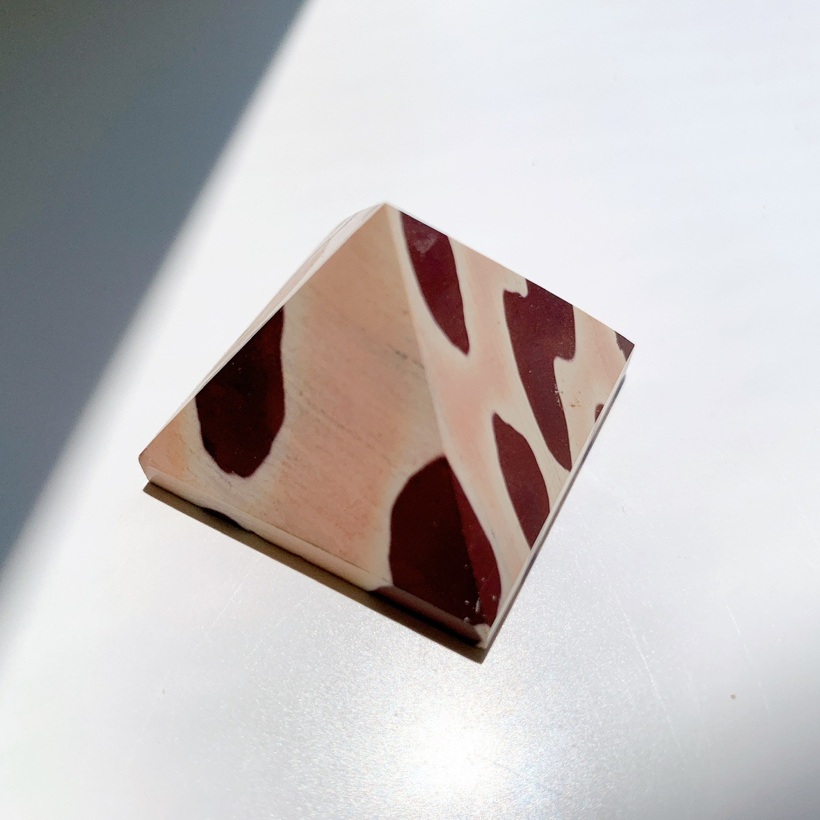 ゼブラストーン ピラミッド型