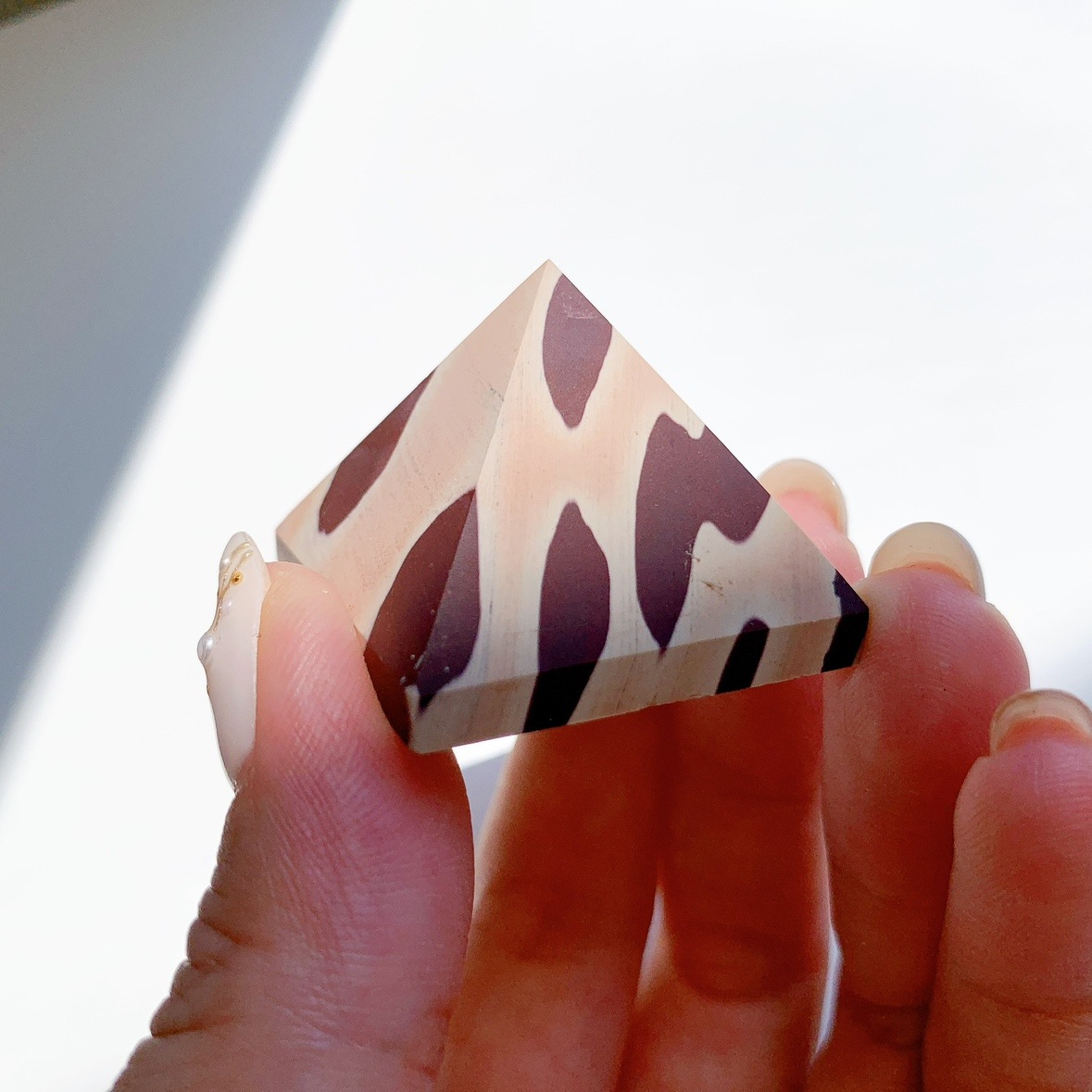 ゼブラストーン ピラミッド型