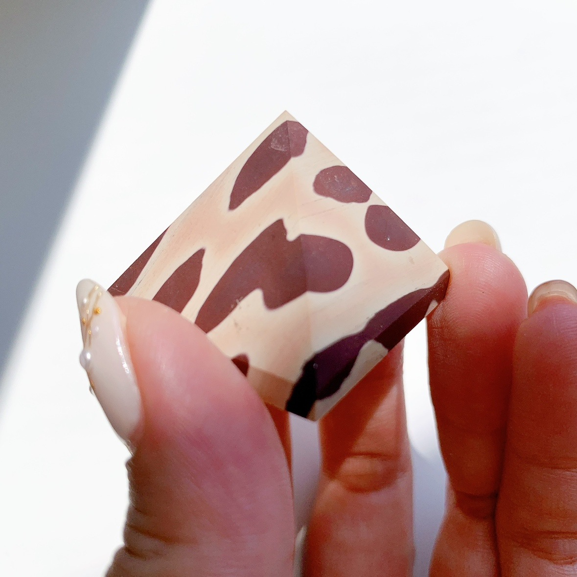 ゼブラストーン ピラミッド型