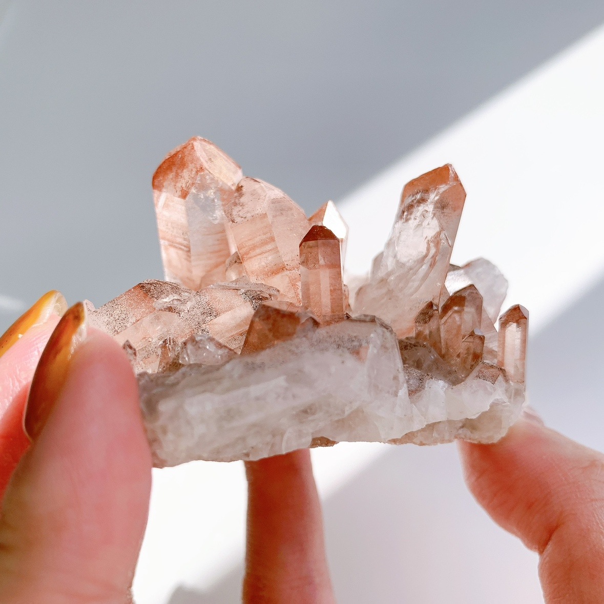 【天然石】リチウムクォーツクラスター 天然石】リチウムクォーツクラスター