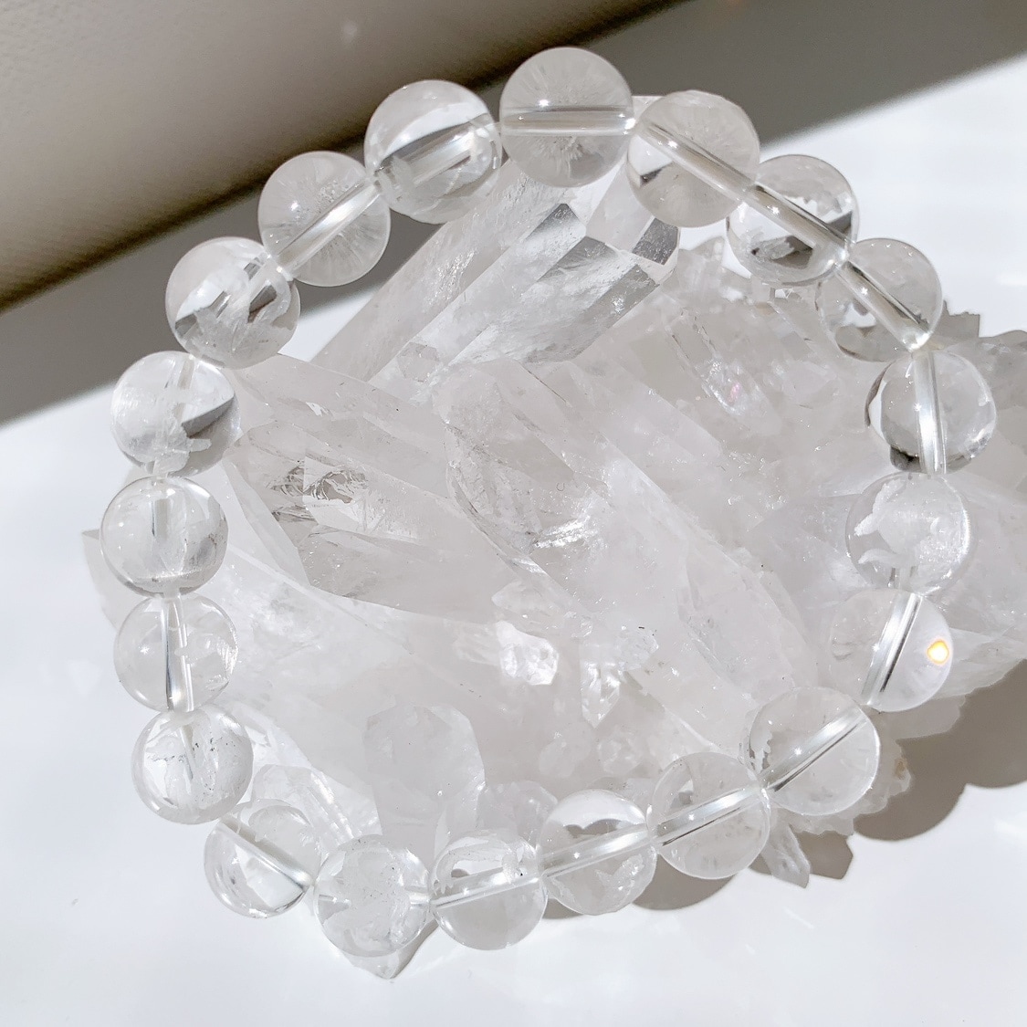 水晶玄武彫り物入り ブレスレット | ブレスレット | Crystals by Purely