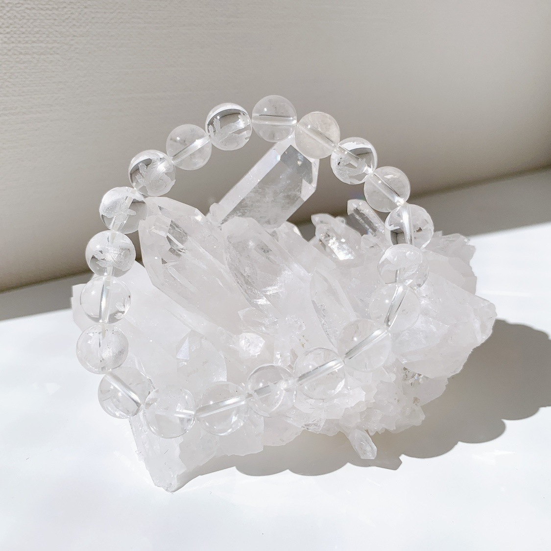 水晶玄武彫り物入り ブレスレット | ブレスレット | Crystals by Purely