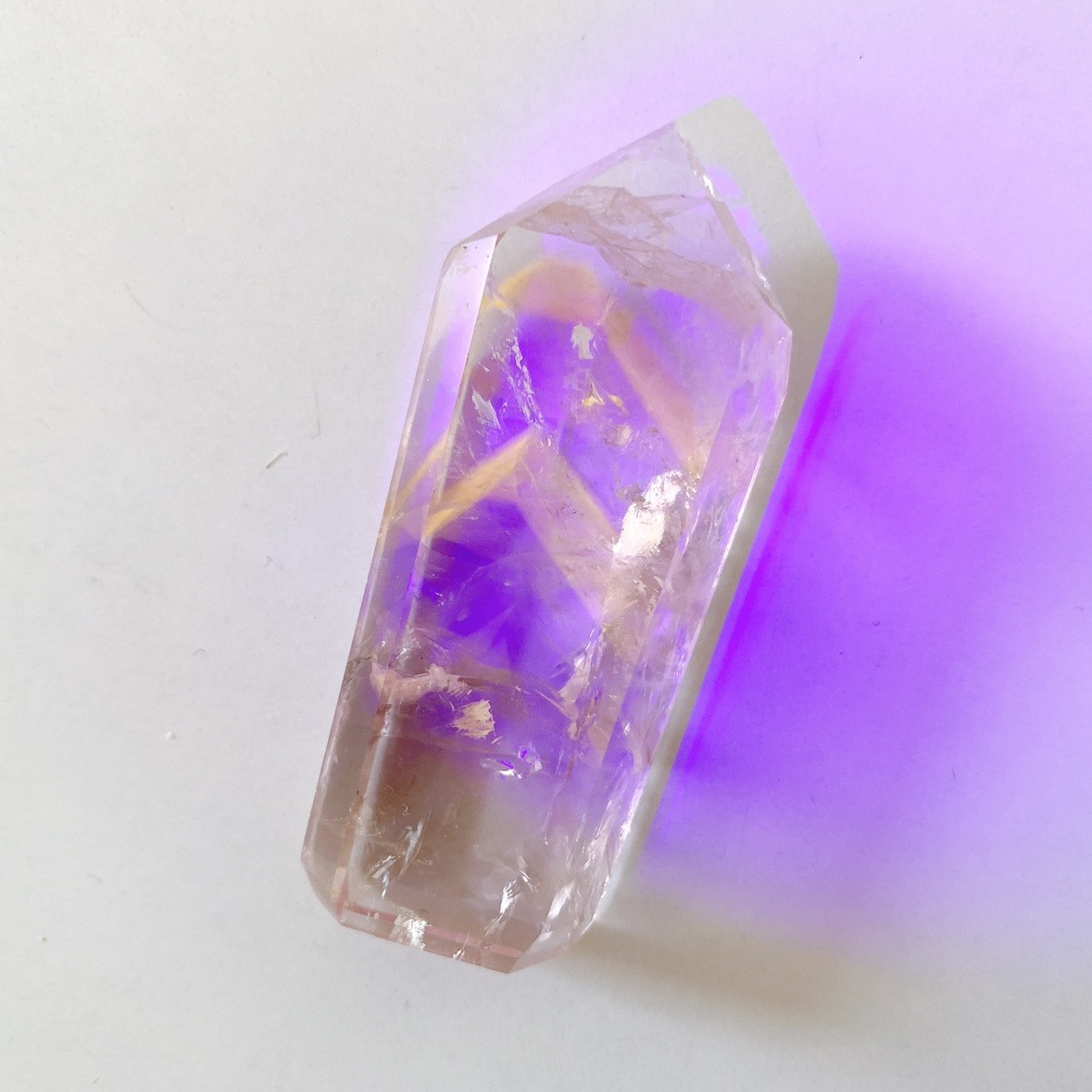 パウエライトファントムアメジスト ポイント | ポイント | Crystals by