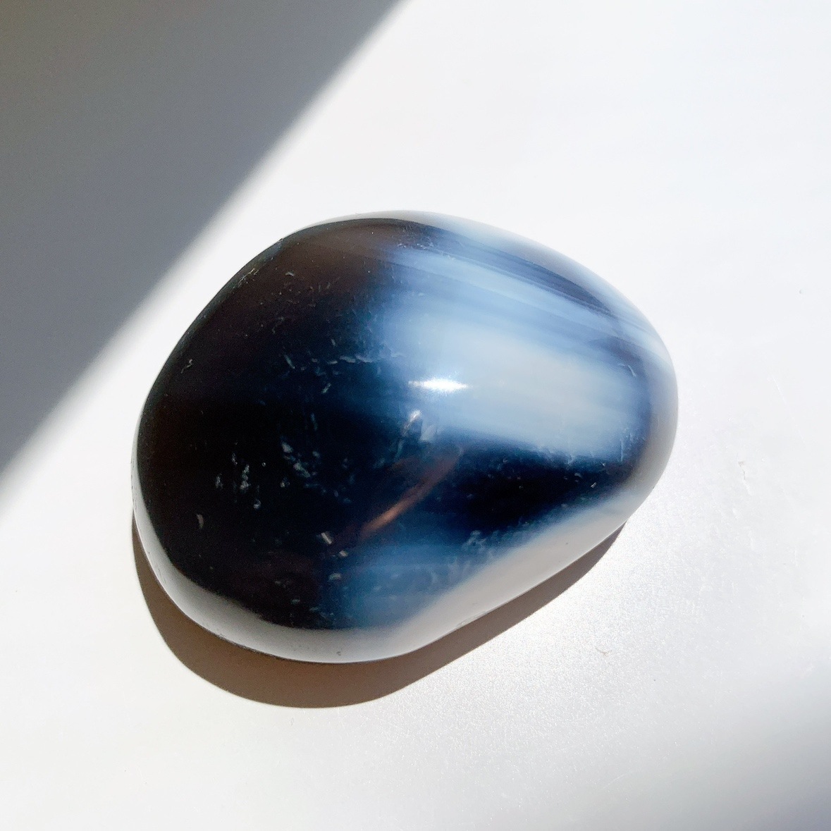 オルカアゲート にぎり石