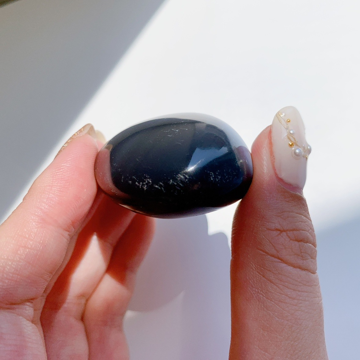 オルカアゲート にぎり石