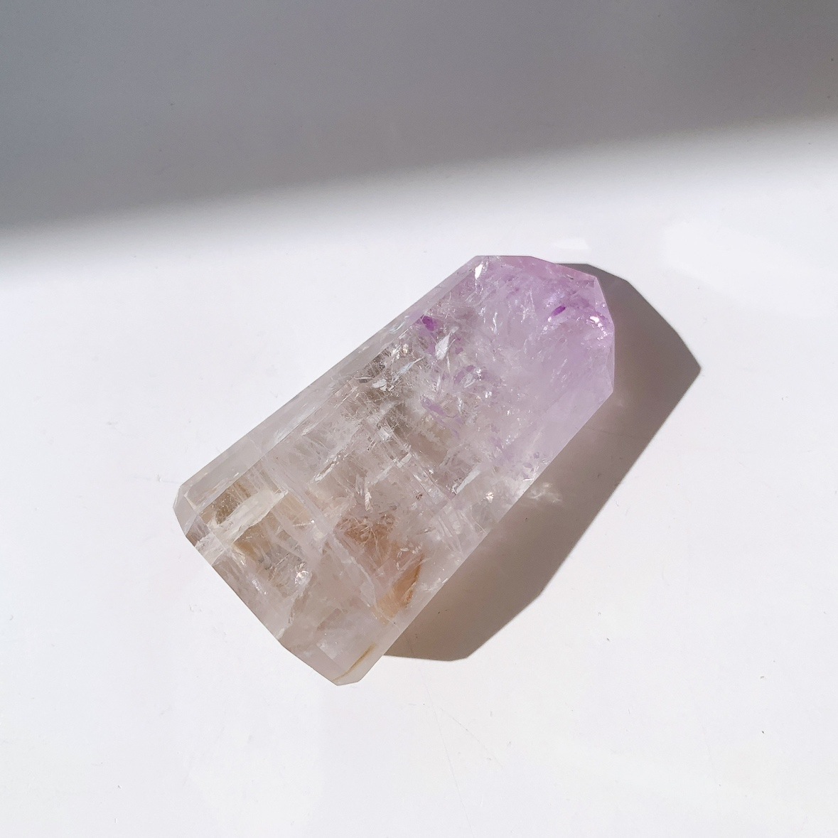 パウエライトファントムアメジスト ポイント | ポイント | Crystals by