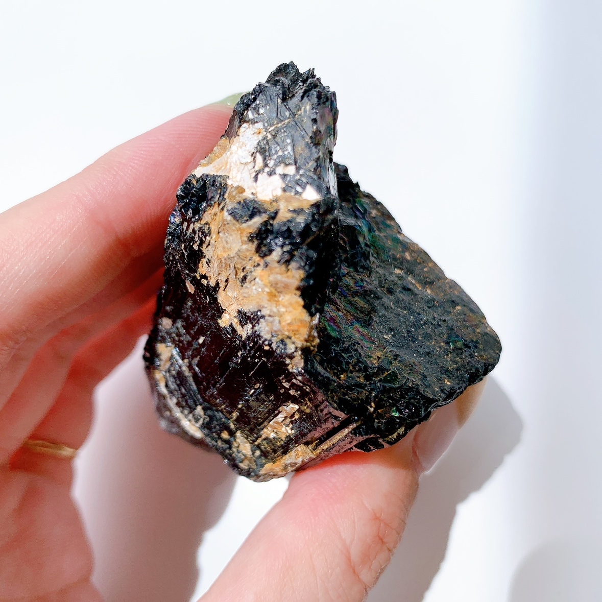 レインボーブラックトルマリン 原石 | 原石 | Crystals by Purely