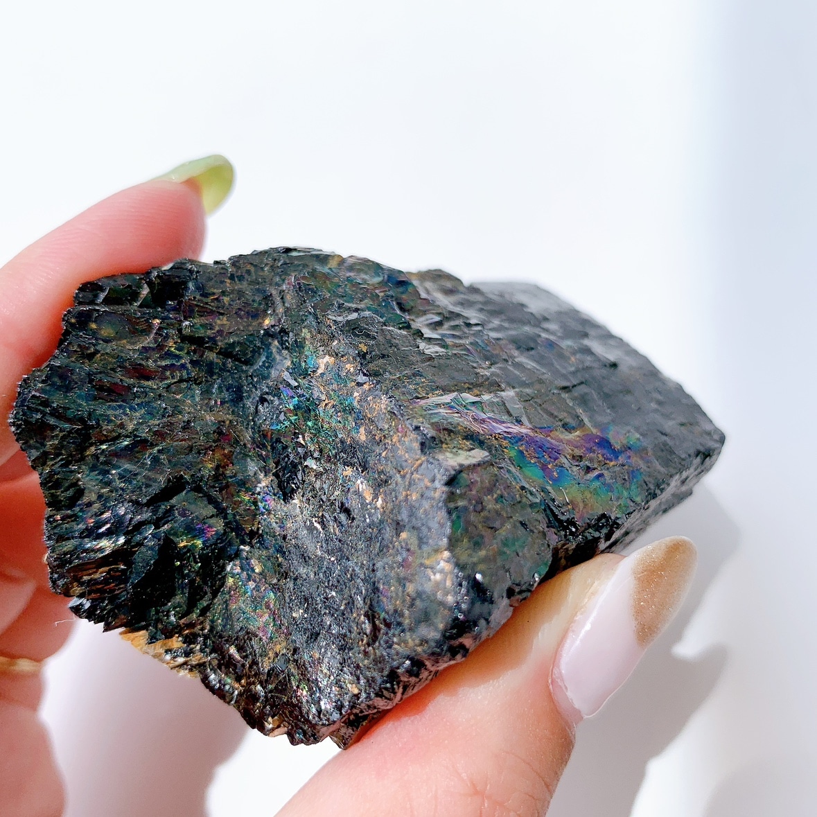 レインボーブラックトルマリン 原石 | 原石 | Crystals by Purely