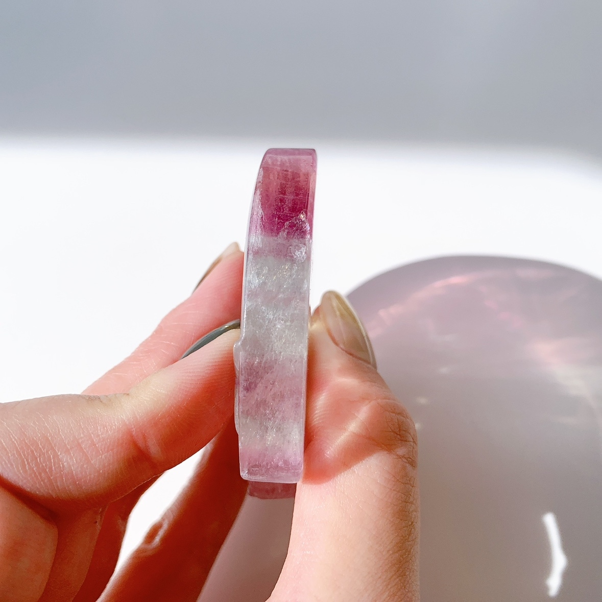 レインボーフローライト ユニコーン彫刻 | ユニコーン型 | Crystals by