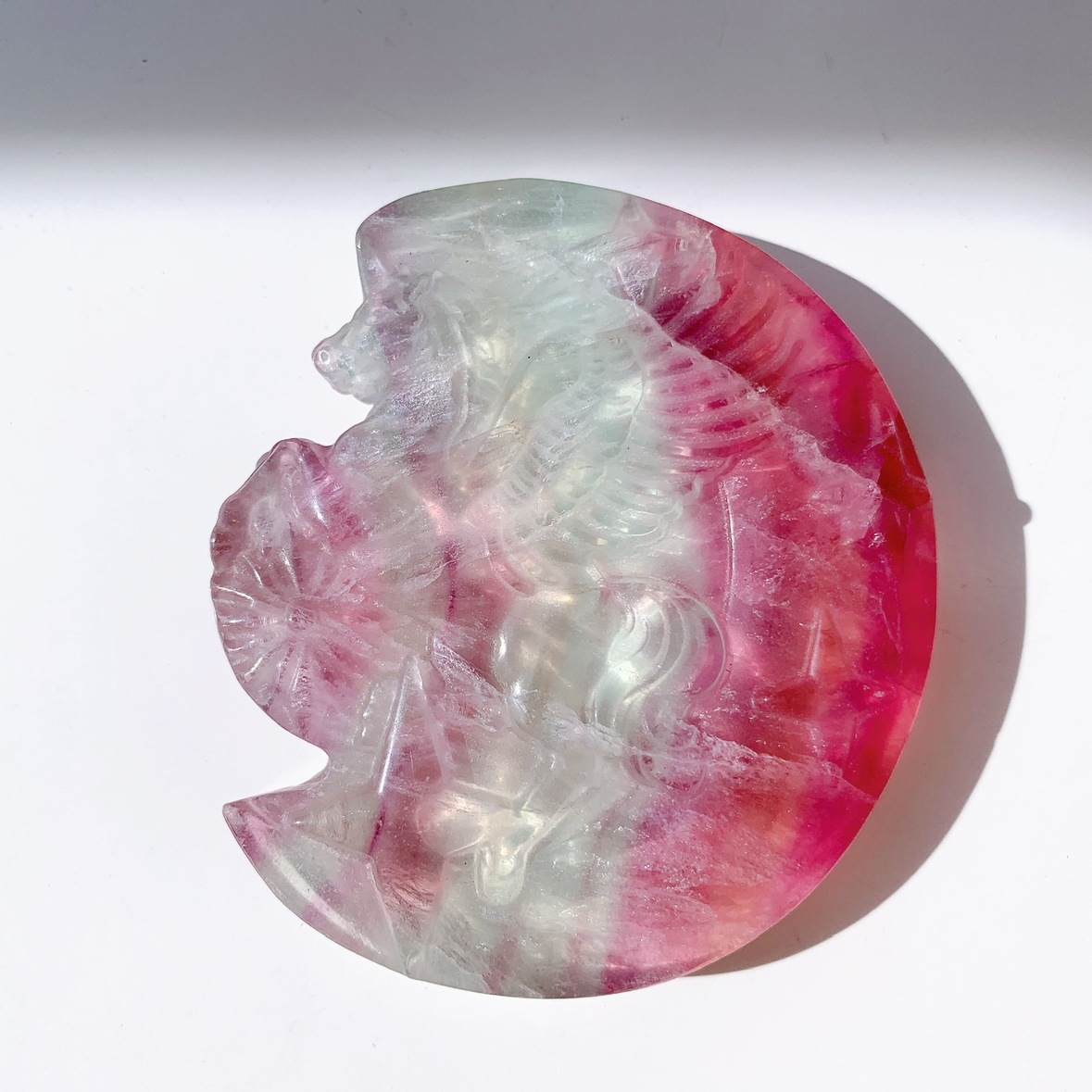 レインボーフローライト ユニコーン彫刻 | ユニコーン型 | Crystals by