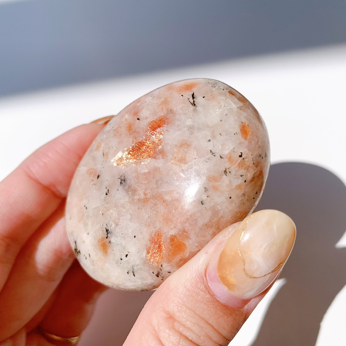 サンストーン にぎり石