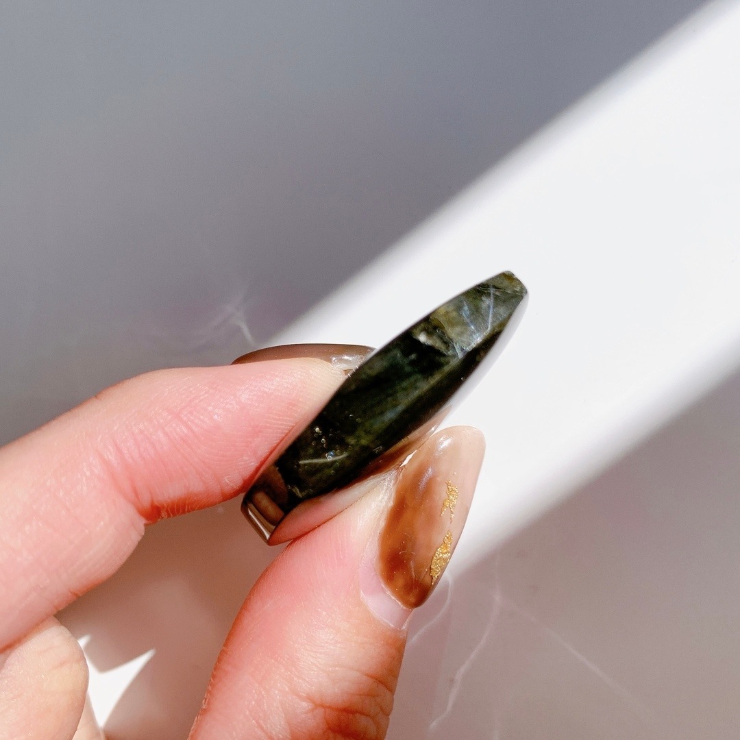 ラブラドライト ルース | ルース | Crystals by Purely