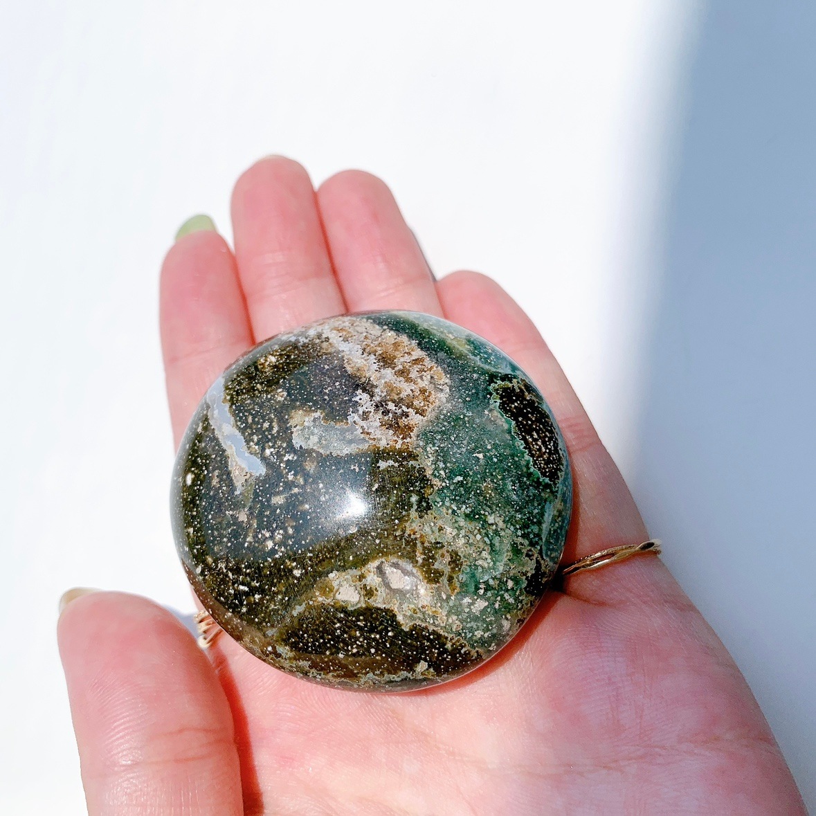 オーシャンジャスパー にぎり石