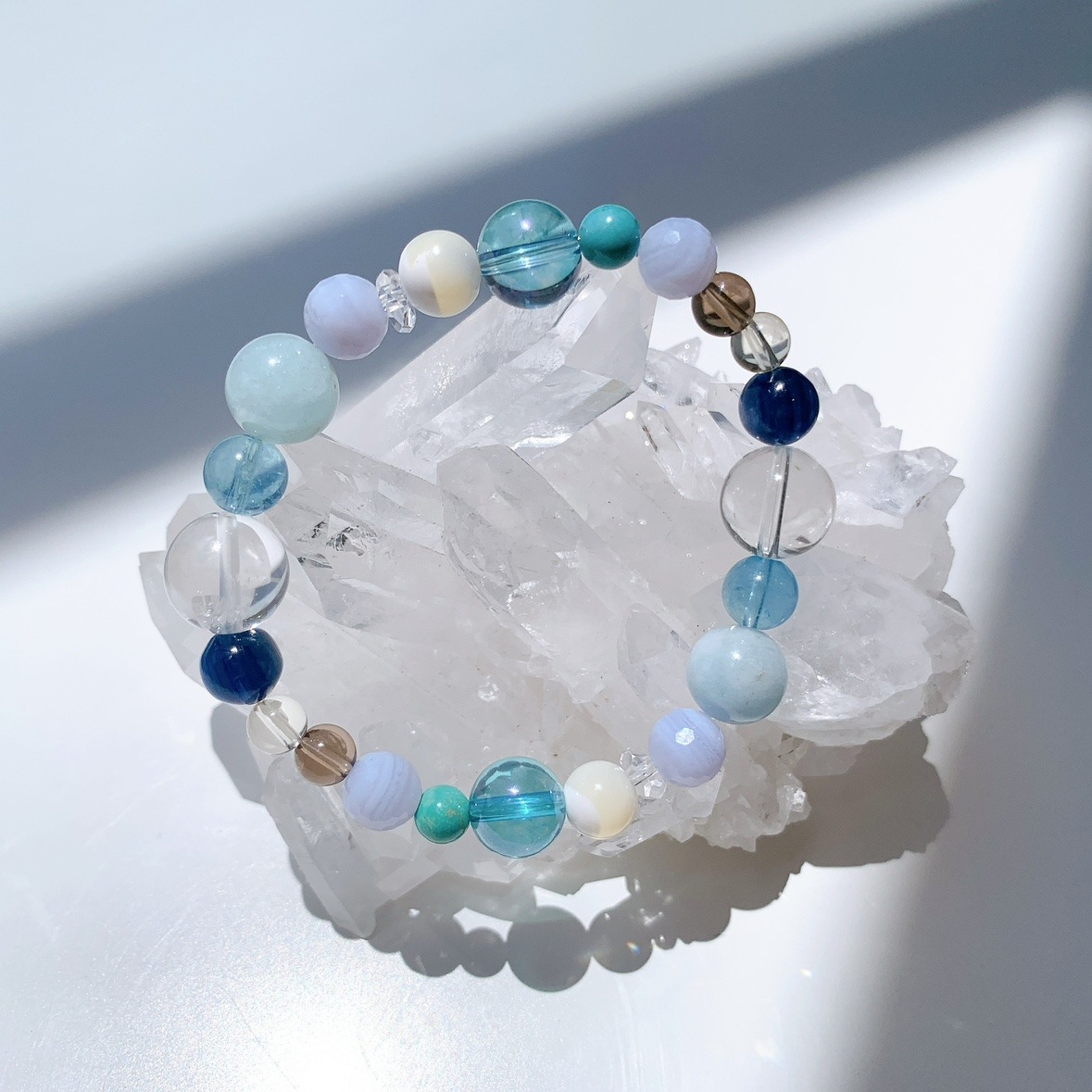 [114Y]水晶,アクアマリン,ブルーレースアゲート,マザーオブパール,アクアオーラ,ターコイズ,スモーキークォーツ,レモンクォーツ,カイヤナイト ブレスレット