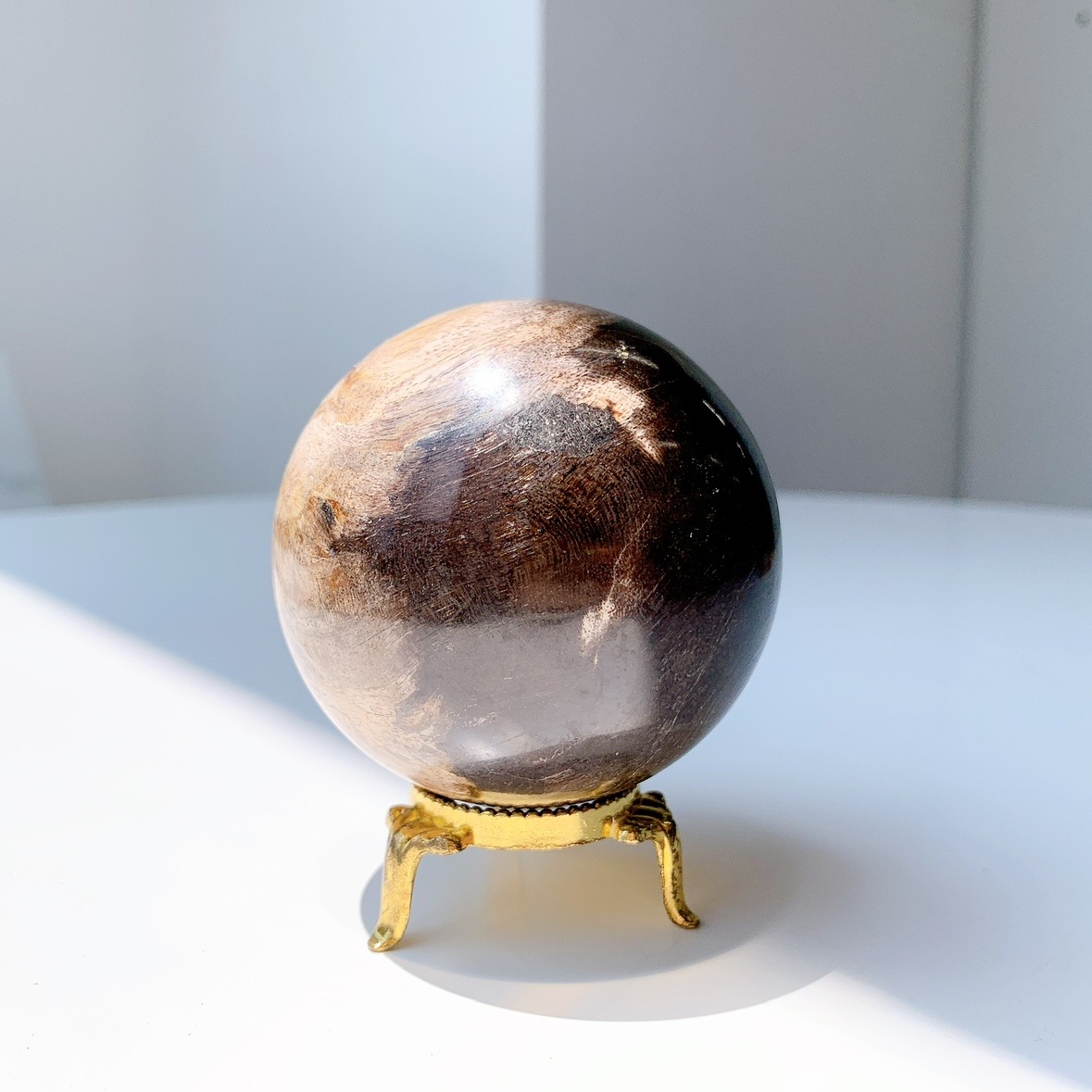 ペトリファイドウッドシリカ　スフィア ペトリファイドウッド 丸玉 | スフィア（丸玉） | Crystals by Purely