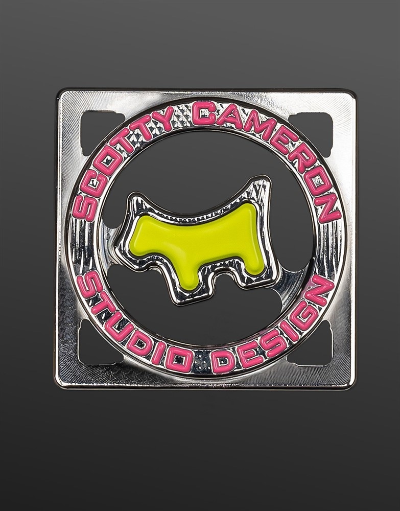 スコッティキャメロン スコッティドッグ スタジオデザイン スクエアラウンド コイン ボールマーカー ライム/ピンク　SCOTTY CAMERON 2026 SCOTTY DOG STUDIO DESIGN CAMERON COIN SQUARE ROUND LIME/PINK SC110031