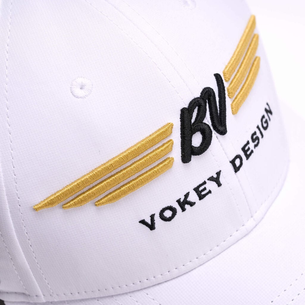 ボーケイ BVウィングス ＳＭ９ ツアーパフォーマンス キャップ ホワイト/ブラック/ゴールド  VOKEY 2022 BV WINGS SM9 TOUR PERFORMANCE CAP WHITE/BLACK/GOLD 40364
