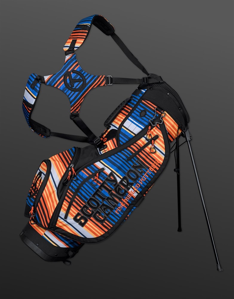 スコッティキャメロン パスファインダー サンセットセラぺ スタンドバッグ オレンジ/ブルー/ホワイト　CAMERON 2025 CINCO DE MAYO PATHFINDER SUNSET SERAPE STAND BAG ORANGE/BLUE/WHITE SC020008