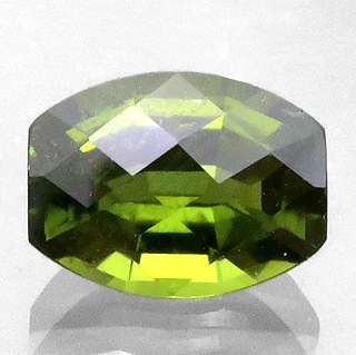 ベスビアナイト ルース レアストーン 1.65ct 別名アイドクレース