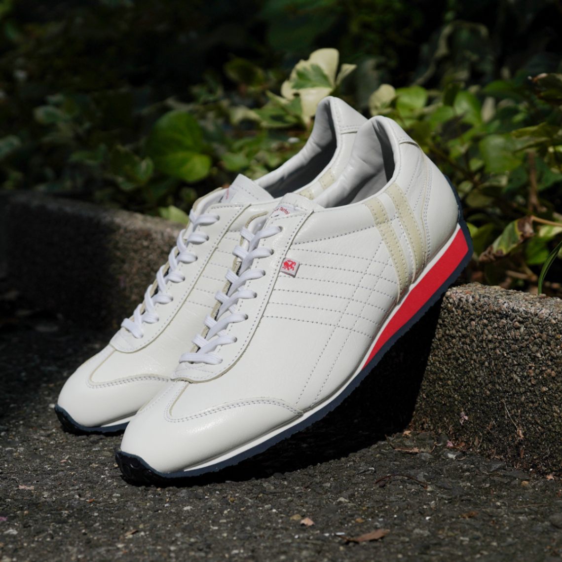 PAMIR WH / RD | BRAND,PATRICK | QATARI official site | 心動かす ...