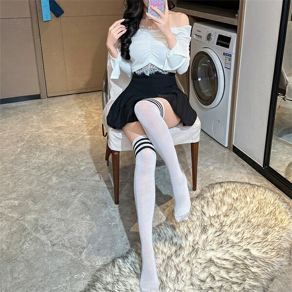セクシーランジェリー  ニーハイストッキング ニーハイソックス タイツ 美脚 ライン ストッキング ガーターストッキング ライン スクール風 制服 セクシー ストッキング シースルー レディース セクシー タイツ 大人 靴下 エロい下着[s140]