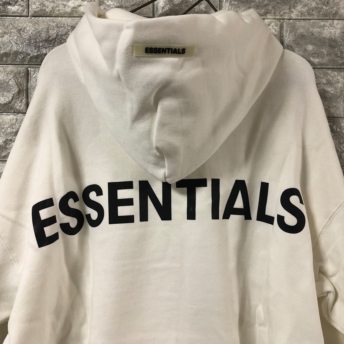 新品 正規品【Mサイズ】FOG ESSENTIALS フォグ エッセンシャルズ 新品 正規品【Mサイズ】FOG ESSENTIALS フォグ エッセンシャルズ