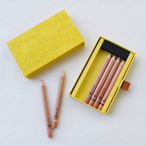 浮き紙の小箱 色えんぴつ